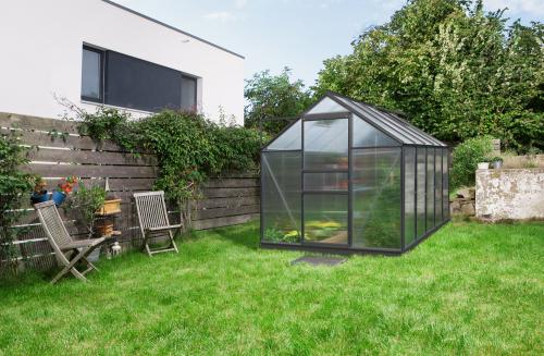 szklarnia VITAVIA VENUS 6200 PC 6 mm czarna